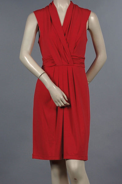BCBG Maxazria-Đầm dài ngang gối,cổ tim sâu,xếp li ngực và eo-hồng dâu