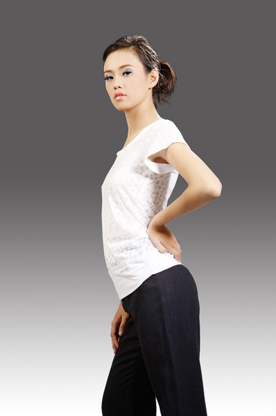DKNY-Áo thun trắng vải bông ép, cổ tròn, tay ngắn