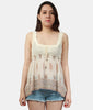 Free People-Áo thun sát nách cổ vuông viền ren vải.